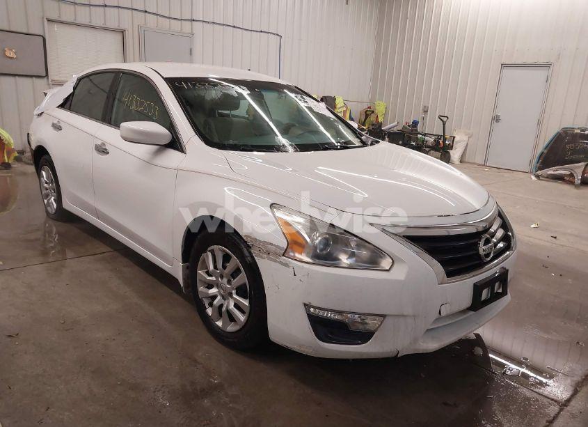 2015 Nissan Altima 2.5 S (VIN 1N4AL3AP8FC410776) main photo