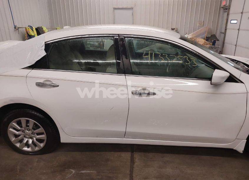 Photo 13 of 2015 Nissan Altima 2.5 S (VIN 1N4AL3AP8FC410776)