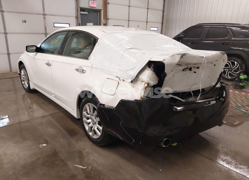 Photo 3 of 2015 Nissan Altima 2.5 S (VIN 1N4AL3AP8FC410776)