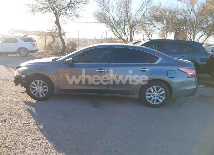 Photo 14 of 2015 Nissan Altima 2.5 S (VIN 1N4AL3AP8FC425908)