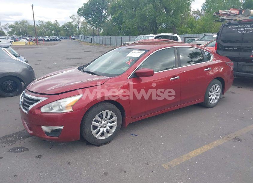 Photo 2 of 2015 Nissan Altima 2.5 S (VIN 1N4AL3AP8FC429912)