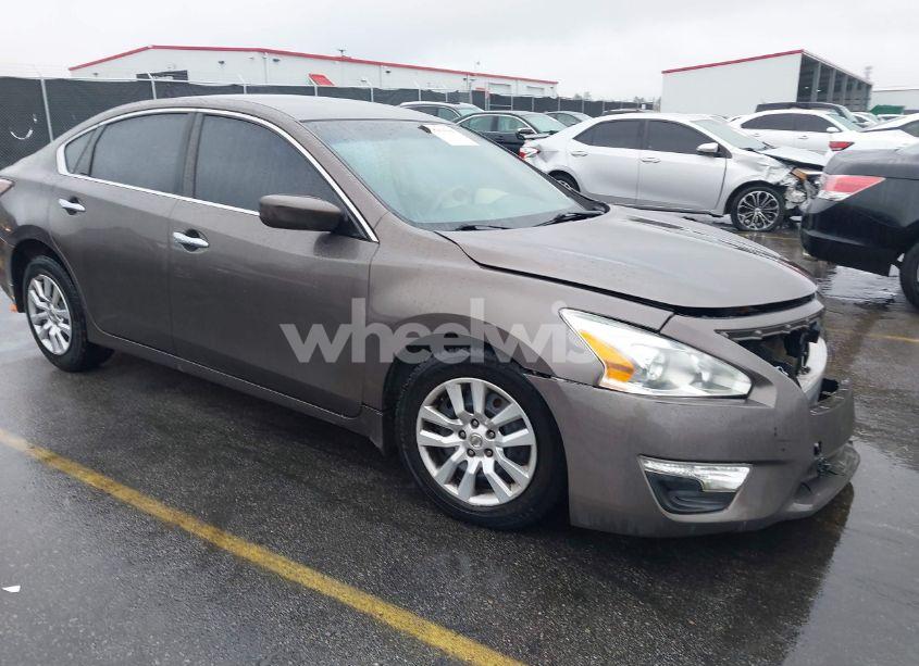 2015 Nissan Altima 2.5 S (VIN 1N4AL3AP8FC440800) main photo