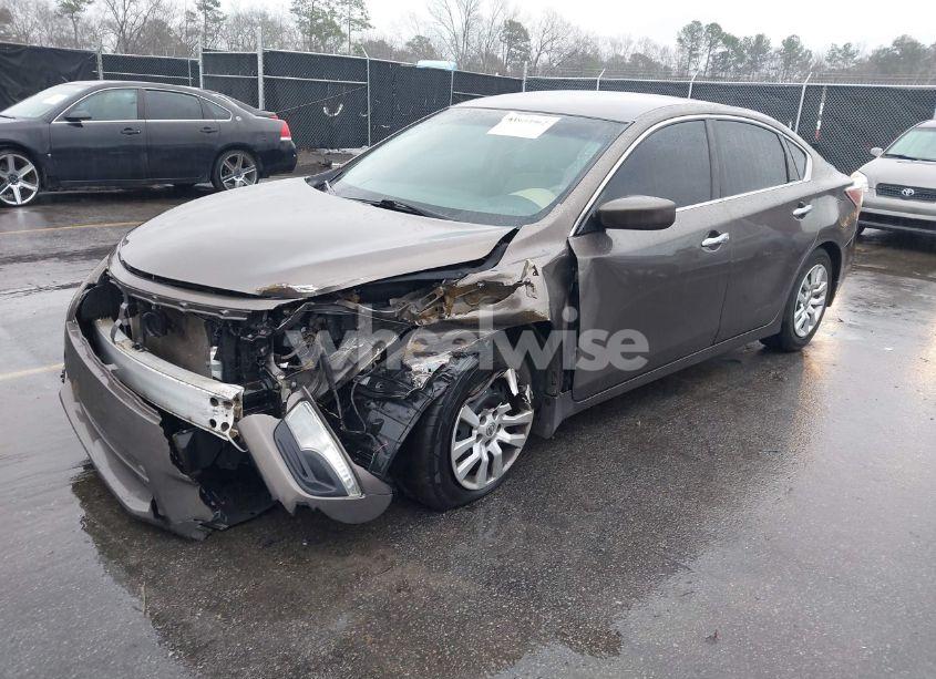 Photo 2 of 2015 Nissan Altima 2.5 S (VIN 1N4AL3AP8FC440800)