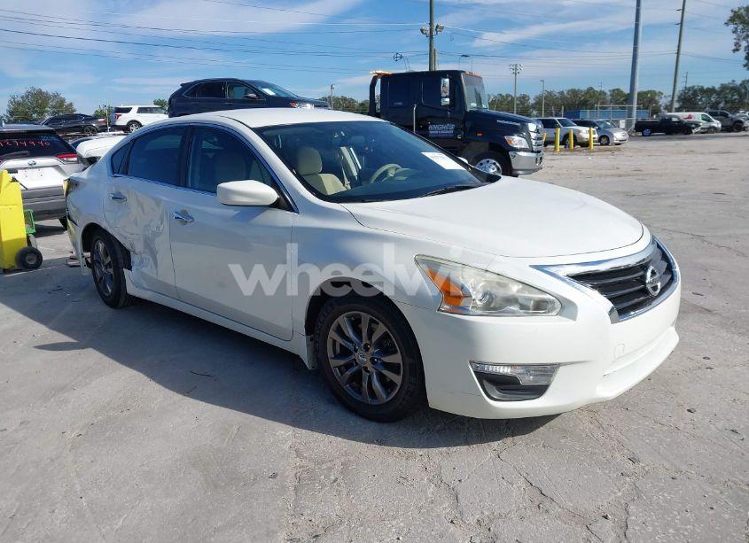2015 Nissan Altima 2.5 S (VIN 1N4AL3AP8FC442188) main photo