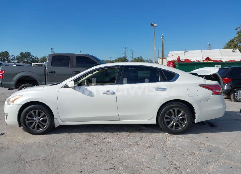 Photo 14 of 2015 Nissan Altima 2.5 S (VIN 1N4AL3AP8FC442188)