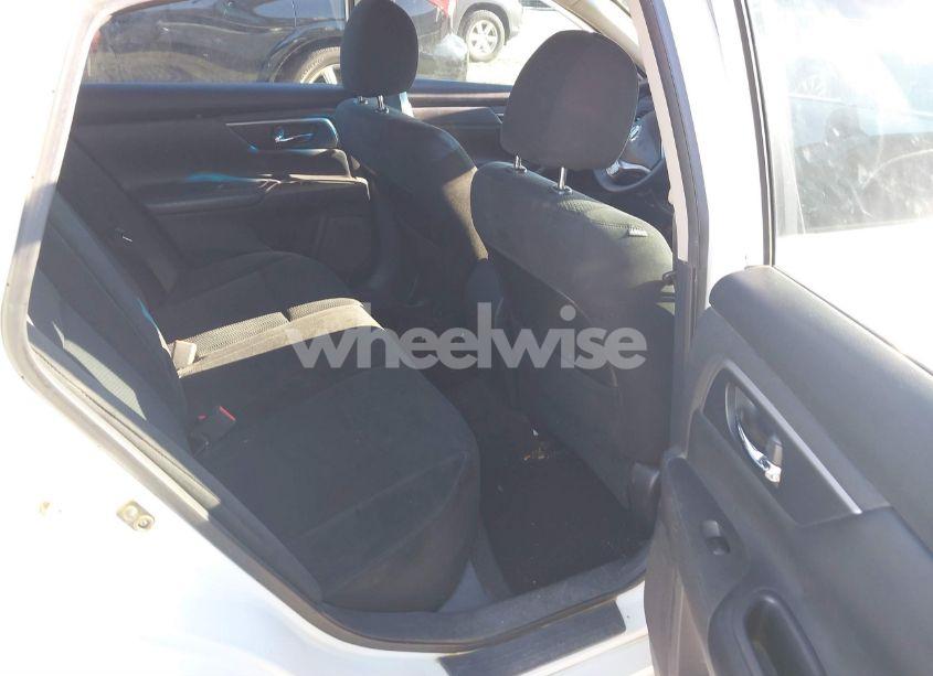 Photo 8 of 2015 Nissan Altima 2.5 S (VIN 1N4AL3AP8FC452851)