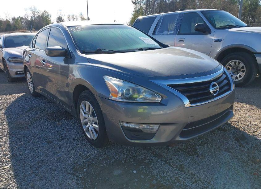 2015 Nissan Altima 2.5/2.5 S/2.5 SL/2.5 SV (VIN 1N4AL3AP8FC458780) main photo