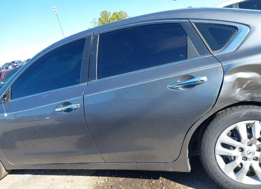 Photo 14 of 2015 Nissan Altima 2.5/2.5 S/2.5 SL/2.5 SV (VIN 1N4AL3AP8FC458780)