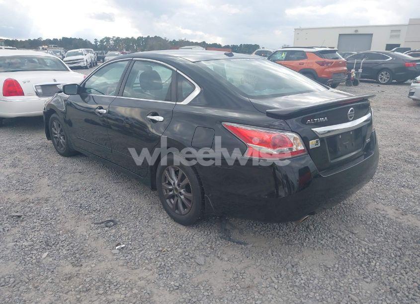Photo 3 of 2015 Nissan Altima 2.5 S (VIN 1N4AL3AP8FC467639)