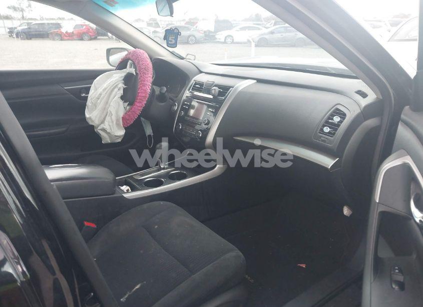 Photo 5 of 2015 Nissan Altima 2.5 S (VIN 1N4AL3AP8FC467639)