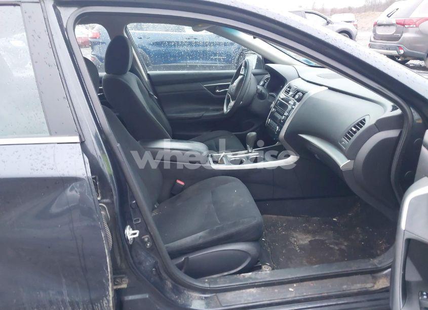 Photo 5 of 2015 Nissan Altima 2.5 S (VIN 1N4AL3AP8FC470931)