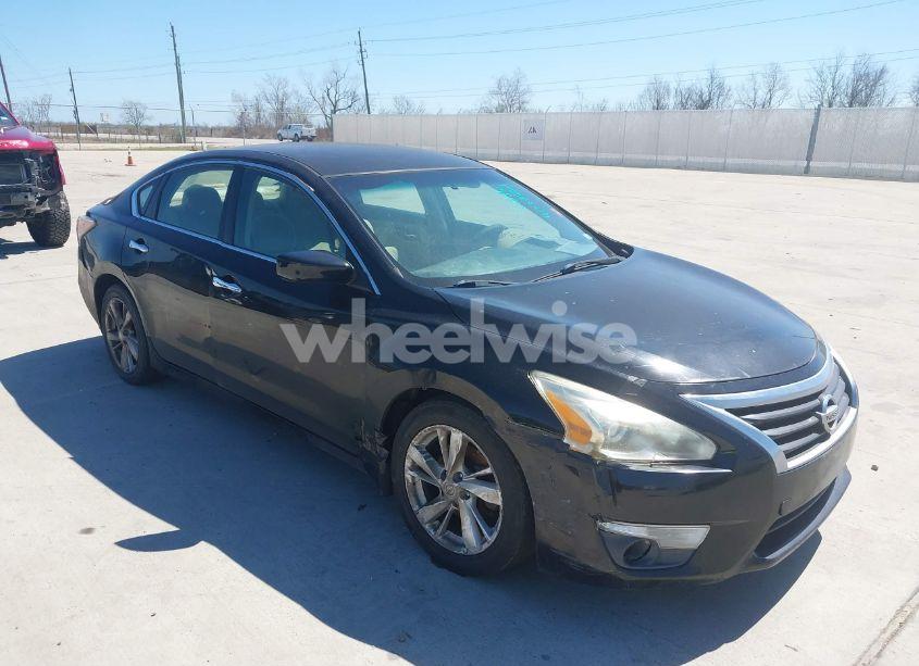 2015 Nissan Altima 2.5 SV (VIN 1N4AL3AP8FC498664) main photo