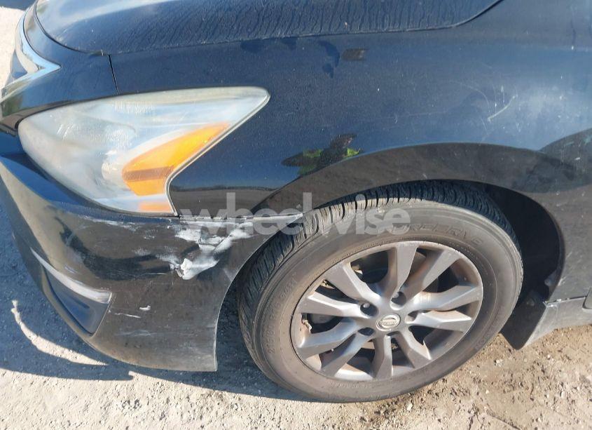 Photo 15 of 2015 Nissan Altima 2.5 S (VIN 1N4AL3AP8FC575999)