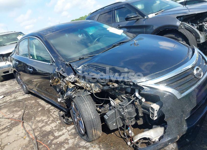 2015 Nissan Altima 2.5 S (VIN 1N4AL3AP8FC588106) main photo