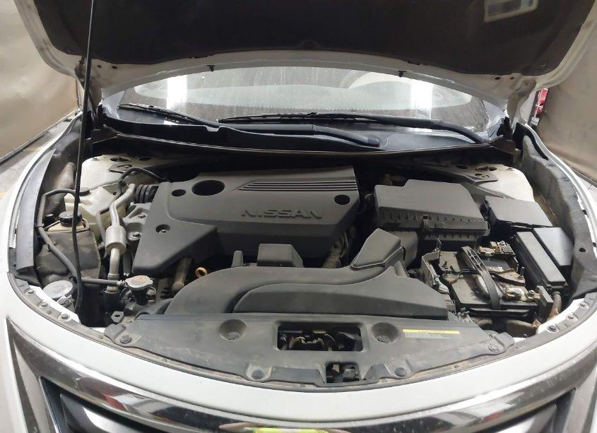 Photo 10 of 2015 Nissan Altima 2.5 S (VIN 1N4AL3AP8FC588624)