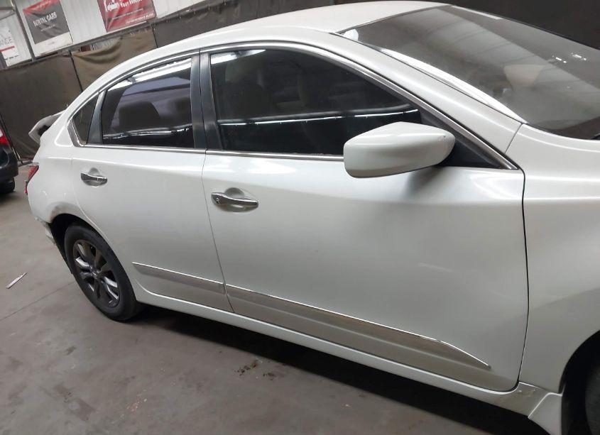 Photo 12 of 2015 Nissan Altima 2.5 S (VIN 1N4AL3AP8FC588624)