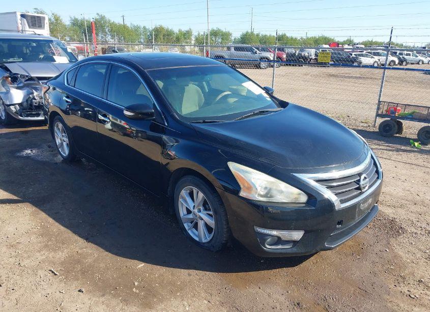 2015 Nissan Altima 2.5 SV (VIN 1N4AL3AP8FC589921) main photo