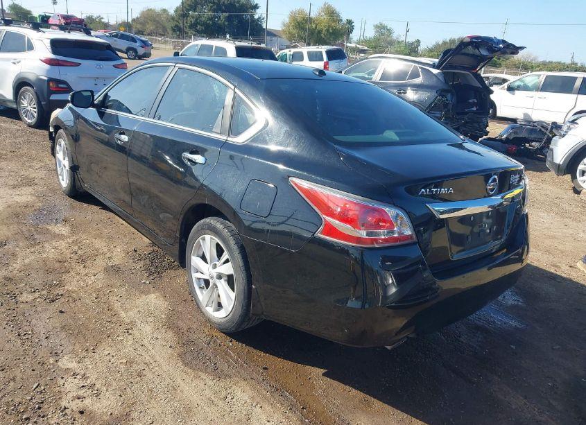 Photo 3 of 2015 Nissan Altima 2.5 SV (VIN 1N4AL3AP8FC589921)