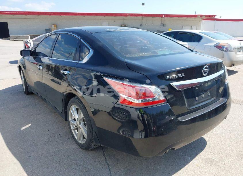 Photo 3 of 2015 Nissan Altima 2.5 S (VIN 1N4AL3AP8FN304610)
