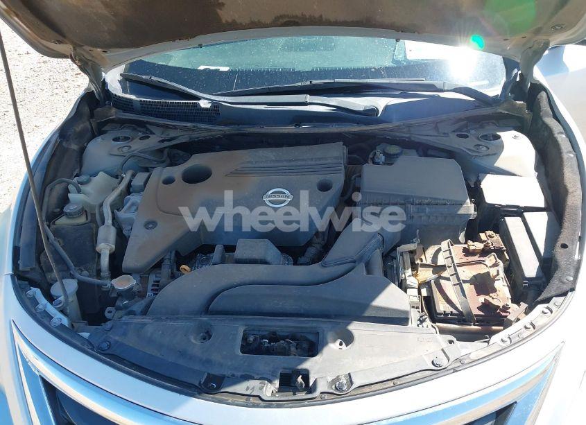 Photo 10 of 2015 Nissan Altima 2.5 SL (VIN 1N4AL3AP8FN314554)