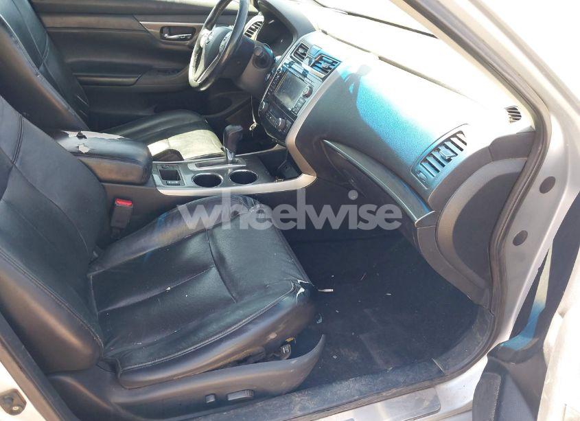 Photo 5 of 2015 Nissan Altima 2.5 SL (VIN 1N4AL3AP8FN314554)