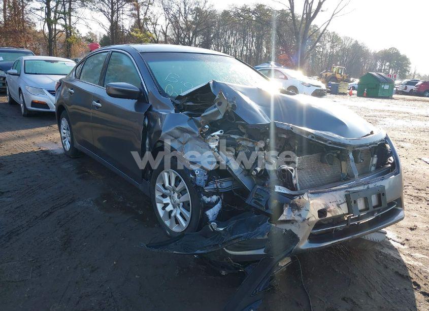 2015 Nissan Altima (VIN 1N4AL3AP8FN326851) main photo
