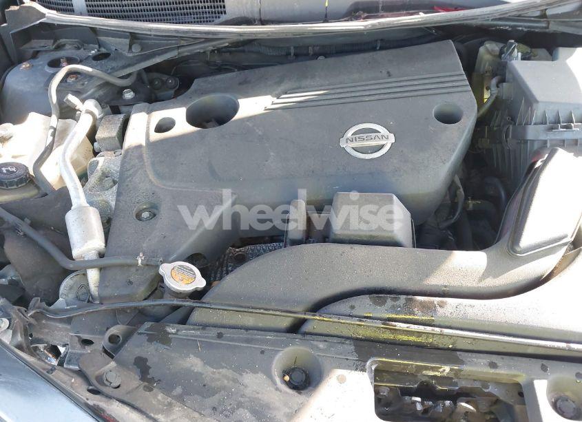 Photo 10 of 2015 Nissan Altima (VIN 1N4AL3AP8FN326851)