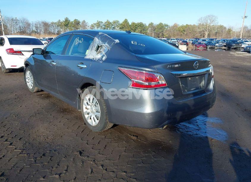 Photo 3 of 2015 Nissan Altima (VIN 1N4AL3AP8FN326851)