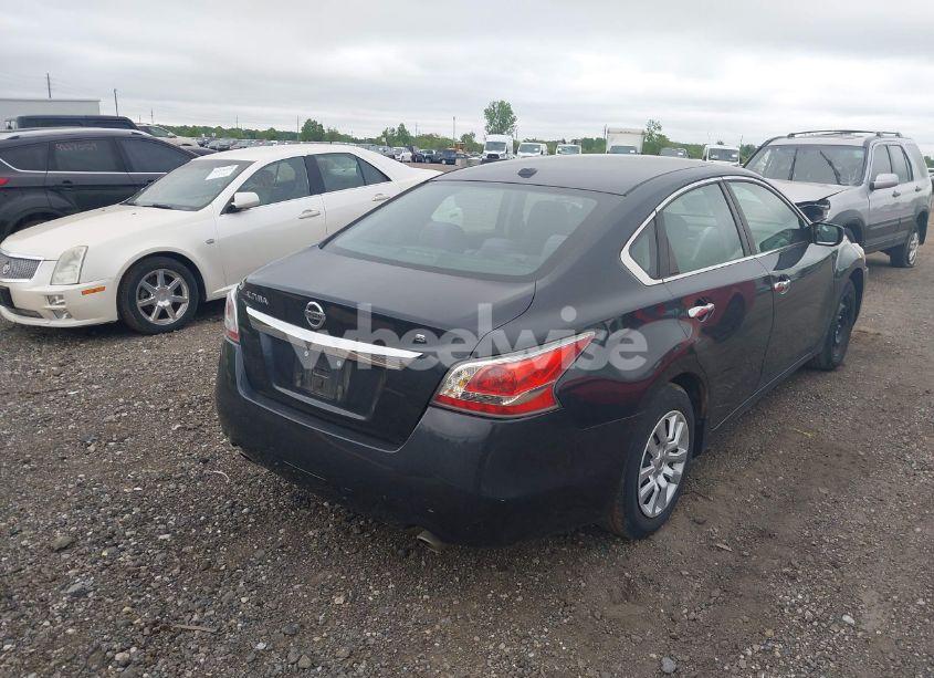 Photo 4 of 2015 Nissan Altima 2.5/2.5 S/2.5 SL/2.5 SV (VIN 1N4AL3AP8FN332911)