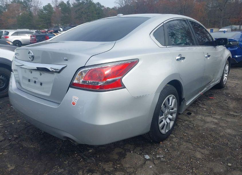 Photo 4 of 2015 Nissan Altima 2.5/2.5 S/2.5 SL/2.5 SV (VIN 1N4AL3AP8FN346968)