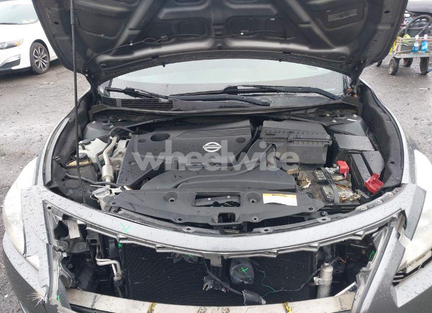 Photo 10 of 2015 Nissan Altima 2.5/2.5 S/2.5 SL/2.5 SV (VIN 1N4AL3AP8FN359946)
