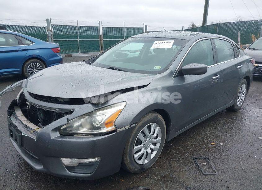 Photo 2 of 2015 Nissan Altima 2.5/2.5 S/2.5 SL/2.5 SV (VIN 1N4AL3AP8FN359946)