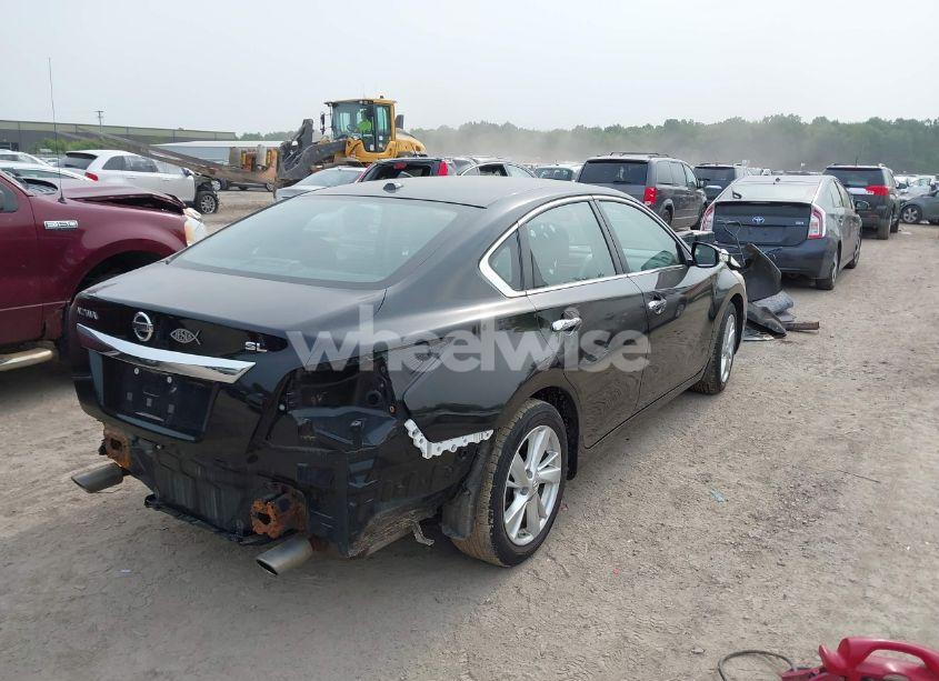 Photo 4 of 2015 Nissan Altima 2.5 SL (VIN 1N4AL3AP8FN360434)