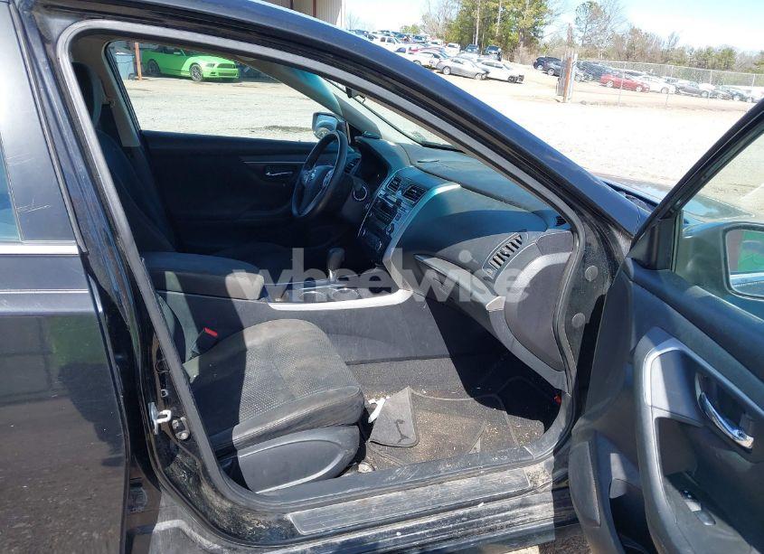 Photo 5 of 2015 Nissan Altima 2.5 S (VIN 1N4AL3AP8FN373474)