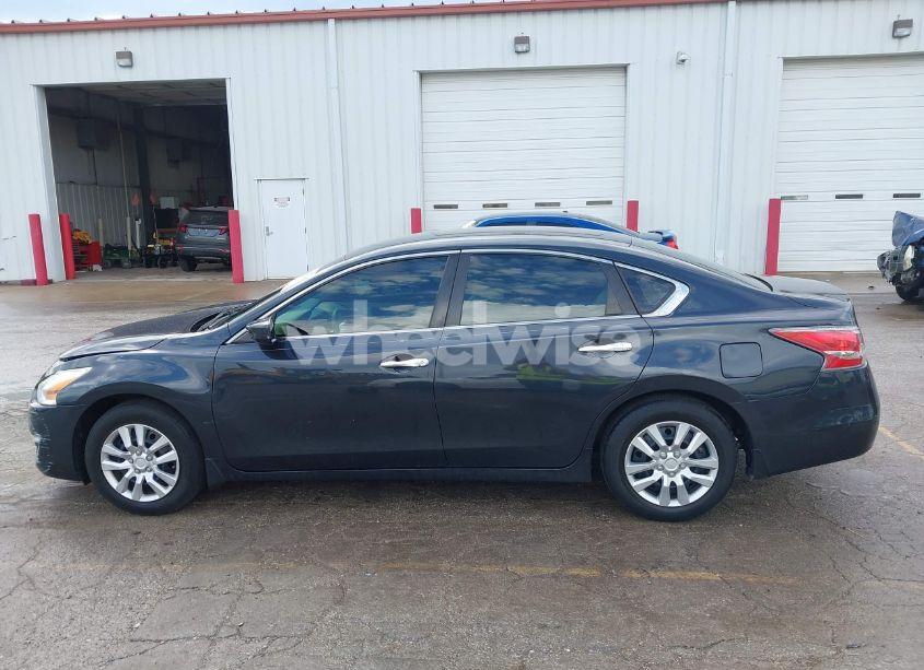 Photo 14 of 2015 Nissan Altima 2.5 S (VIN 1N4AL3AP8FN376925)