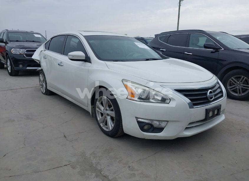 2015 Nissan Altima 2.5 SL (VIN 1N4AL3AP8FN380814) main photo