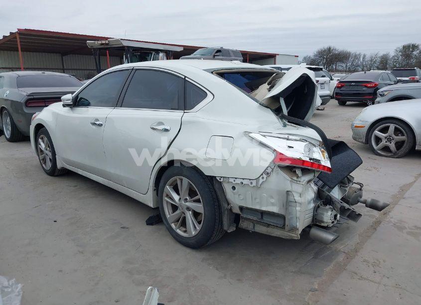 Photo 15 of 2015 Nissan Altima 2.5 SL (VIN 1N4AL3AP8FN380814)