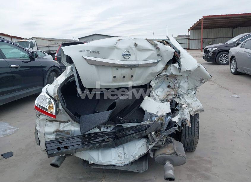 Photo 17 of 2015 Nissan Altima 2.5 SL (VIN 1N4AL3AP8FN380814)
