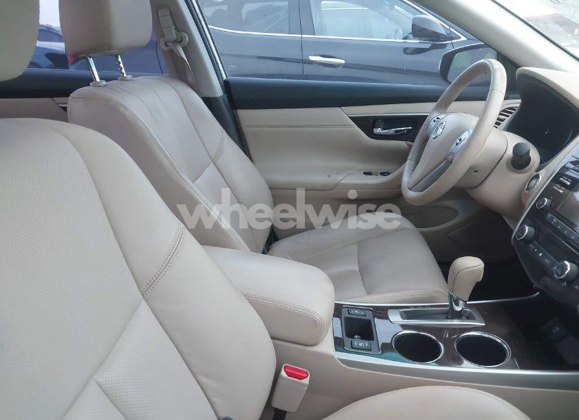 Photo 5 of 2015 Nissan Altima 2.5 SL (VIN 1N4AL3AP8FN380814)