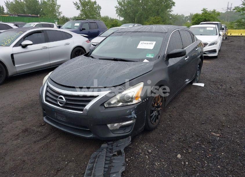 Photo 2 of 2015 Nissan Altima 2.5/2.5 S/2.5 SL/2.5 SV (VIN 1N4AL3AP8FN385642)