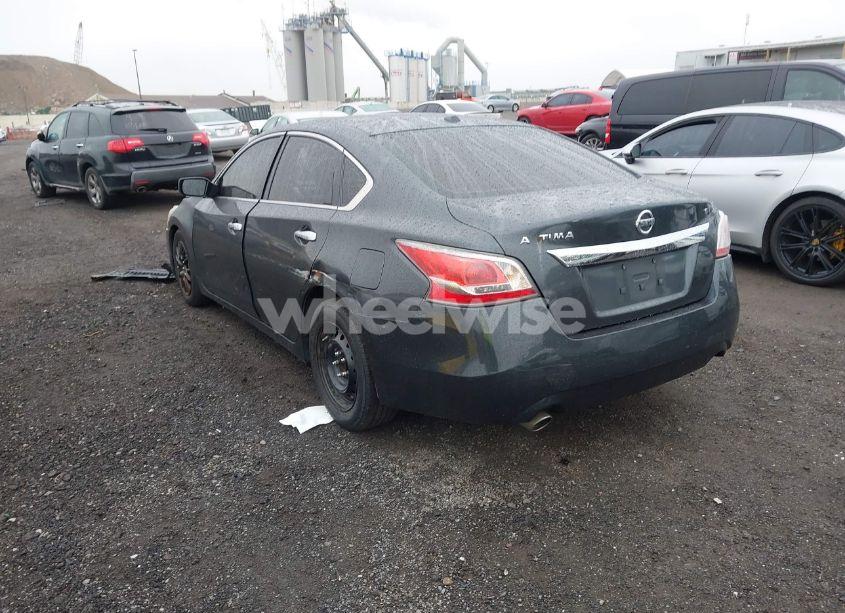 Photo 3 of 2015 Nissan Altima 2.5/2.5 S/2.5 SL/2.5 SV (VIN 1N4AL3AP8FN385642)