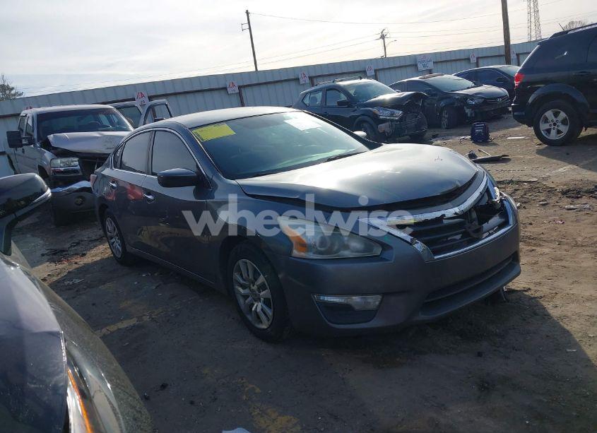 2015 Nissan Altima 2.5/2.5 S/2.5 SL/2.5 SV (VIN 1N4AL3AP8FN388380) main photo