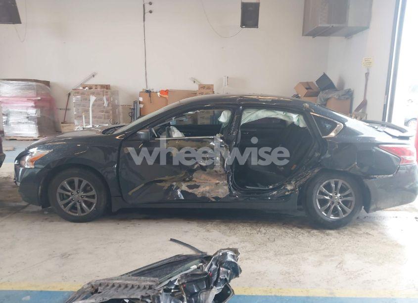 Photo 14 of 2015 Nissan Altima 2.5 S (VIN 1N4AL3AP8FN403878)