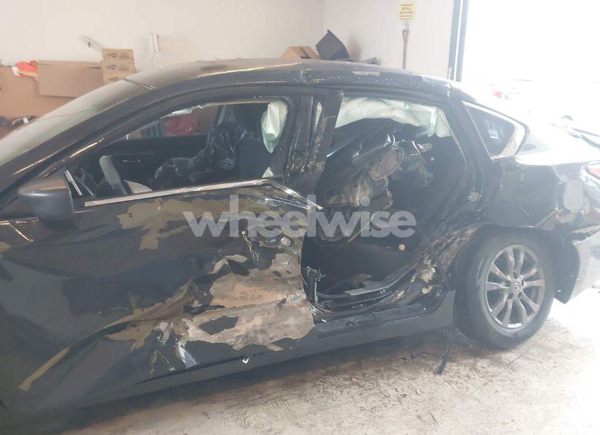Photo 6 of 2015 Nissan Altima 2.5 S (VIN 1N4AL3AP8FN403878)
