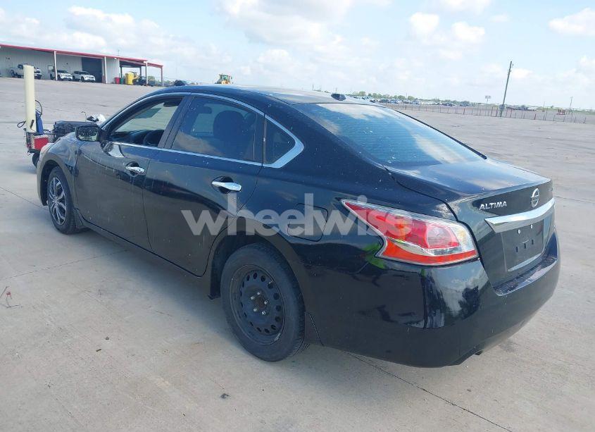 Photo 3 of 2015 Nissan Altima 2.5 S (VIN 1N4AL3AP8FN862974)