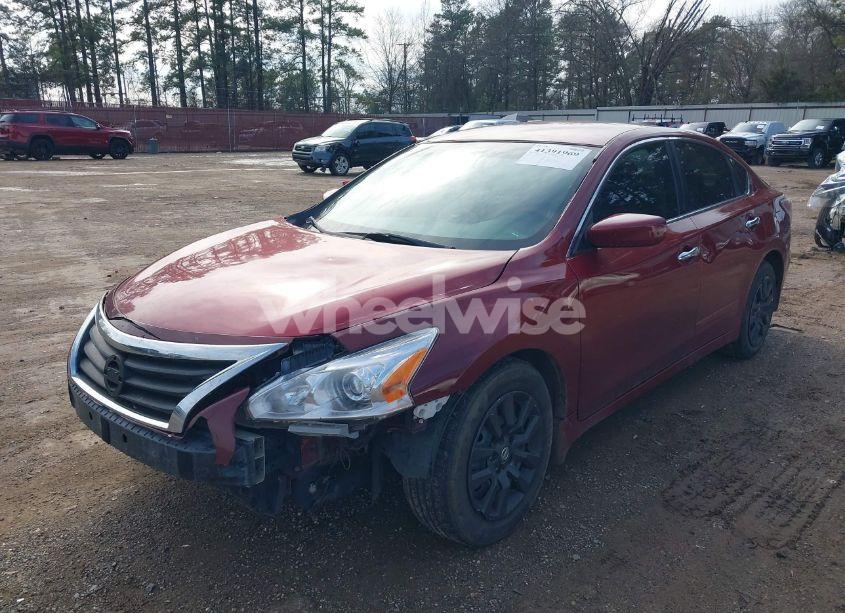 Photo 2 of 2015 Nissan Altima 2.5 S (VIN 1N4AL3AP8FN871920)