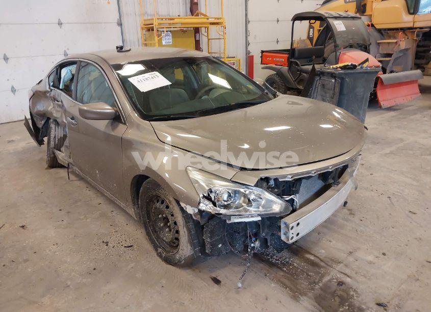 2015 Nissan Altima 2.5/2.5 S/2.5 SL/2.5 SV (VIN 1N4AL3AP8FN883128) main photo