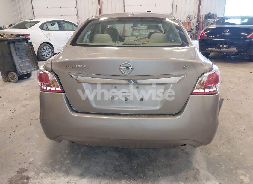 Photo 16 of 2015 Nissan Altima 2.5/2.5 S/2.5 SL/2.5 SV (VIN 1N4AL3AP8FN883128)