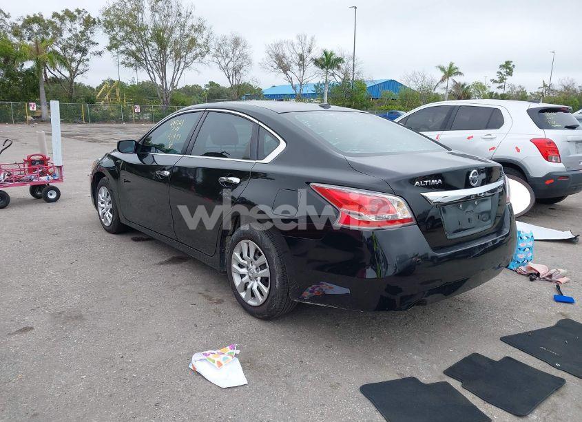 Photo 3 of 2015 Nissan Altima 2.5/2.5 S/2.5 SL/2.5 SV (VIN 1N4AL3AP8FN891150)