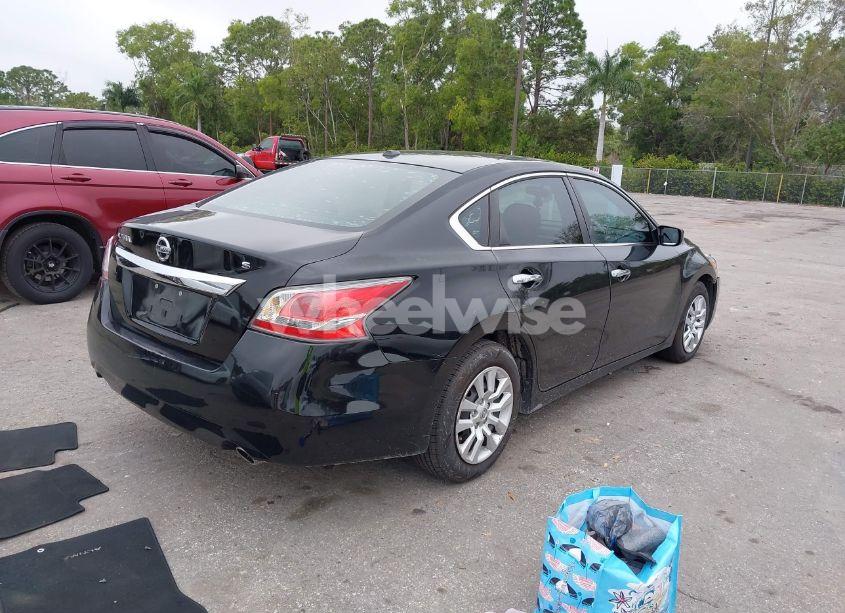 Photo 4 of 2015 Nissan Altima 2.5/2.5 S/2.5 SL/2.5 SV (VIN 1N4AL3AP8FN891150)
